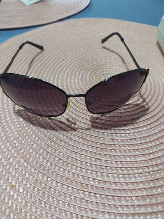 Gafas de sol negras