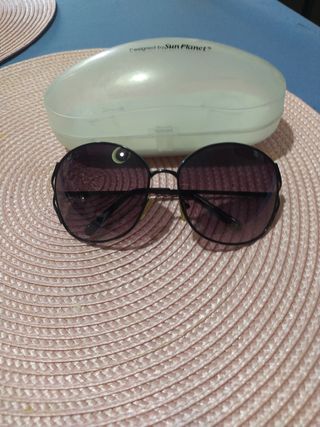 Gafas de sol negras