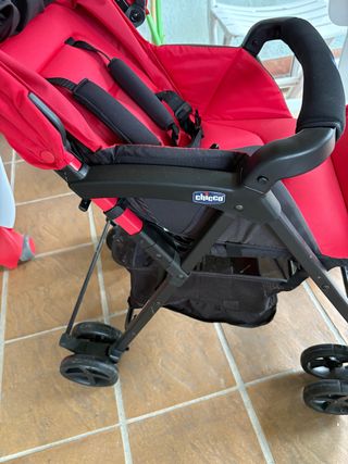 Passeggino Chicco rosso usato