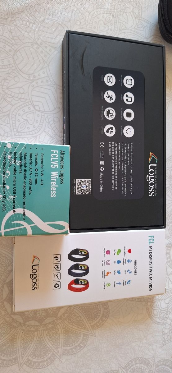 Altavoz Bluetooth + 2 Smartwatch