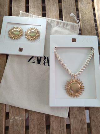 Collar y pendientes Zara 