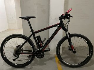 Bicicleta MTB CUBE 
