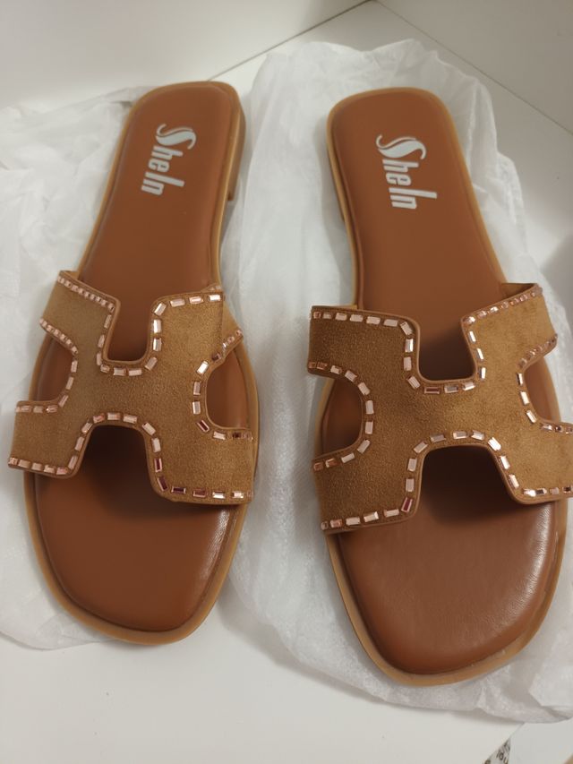 Sandalias planas Shein camel