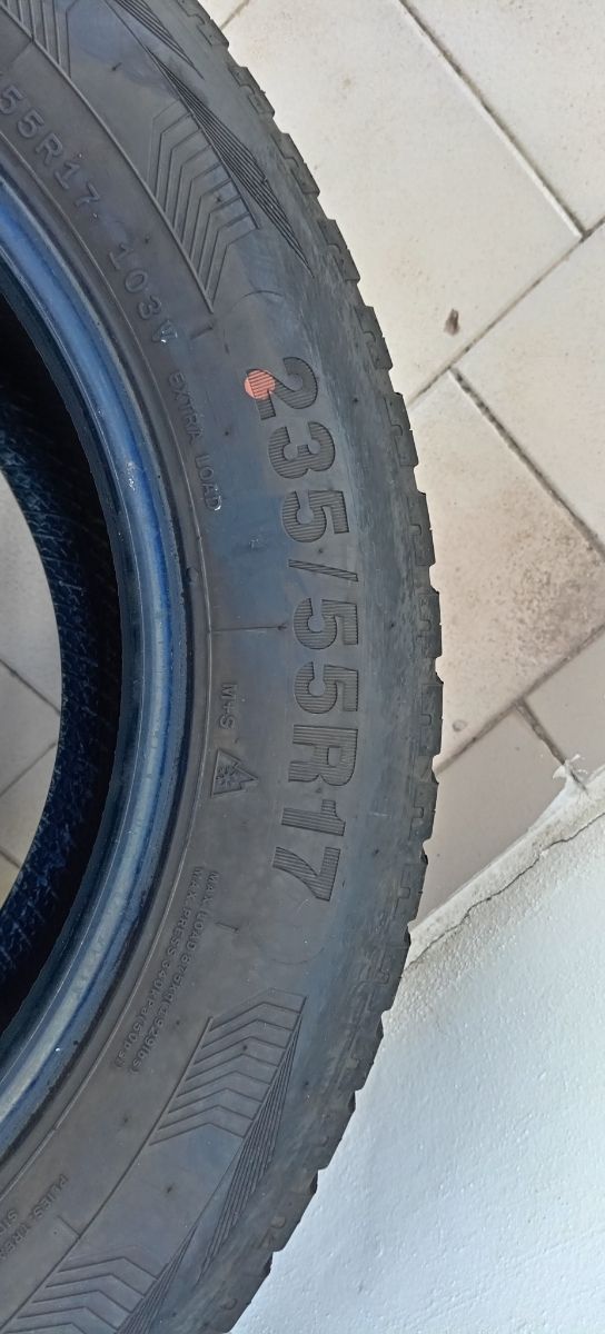 Neumáticos 4 estaciones 235/55/17
