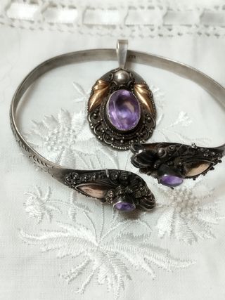 Pulsera y colgante plata  Antiguo 
150€.    + 100€