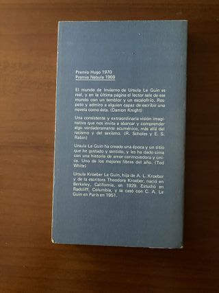 La mano izquierda de la oscuridad de U.K. Le Guin.