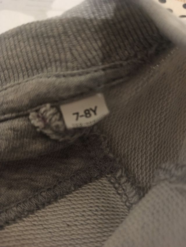 Sudadera de niño gris
