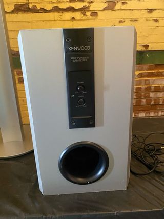 Sistema de sonido JVC - 3 torres + subwoofer