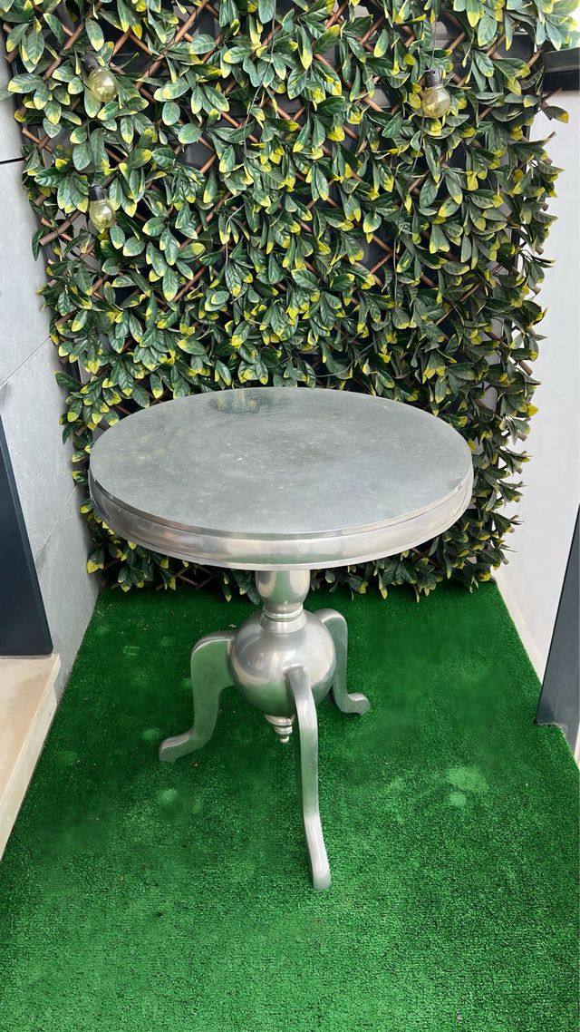 Mesa metálica circular - plata