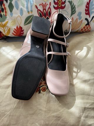 Zapatos Mary Jane Zara rosa