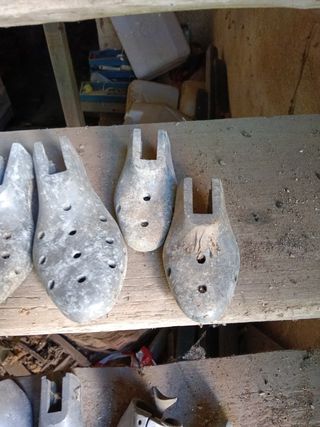 12 stampi scarpe vintage