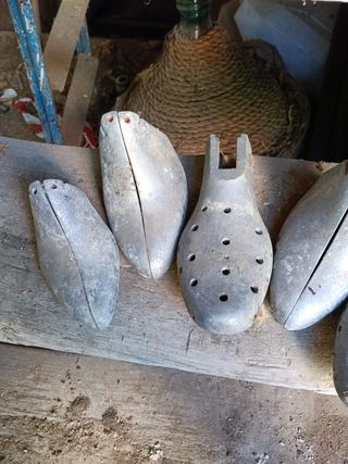 12 stampi scarpe vintage