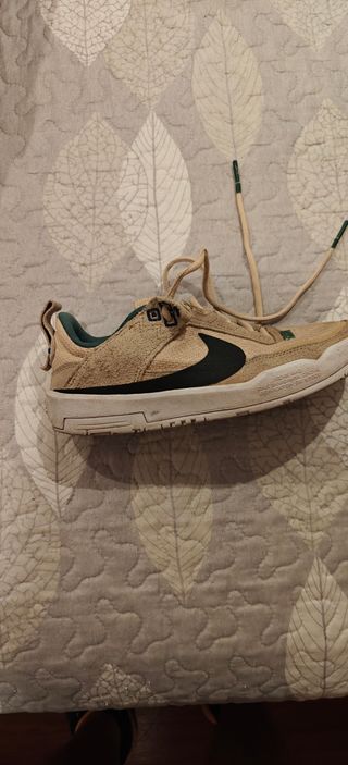 Zapatillas Nike SB - Beige/Negro