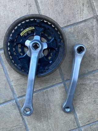 Guarnitura Shimano Altus Tripla