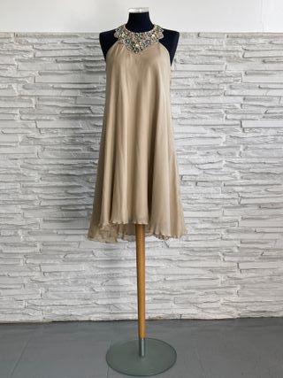 Vestido beige fiesta