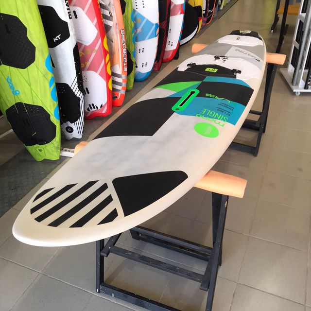 Tabla Windsurf Quatro Mono 2016 67L