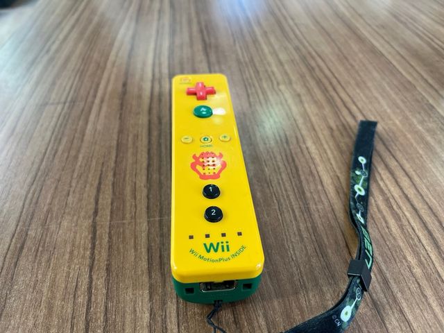 Wii MotionPlus Giallo