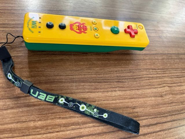 Wii MotionPlus Giallo