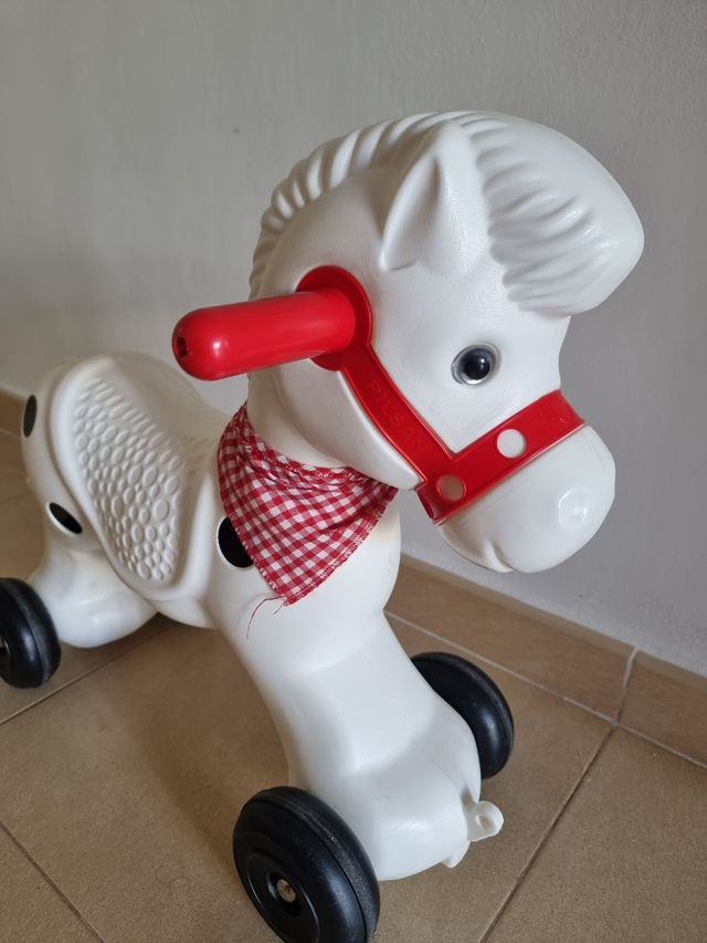 Caballo correpasillos