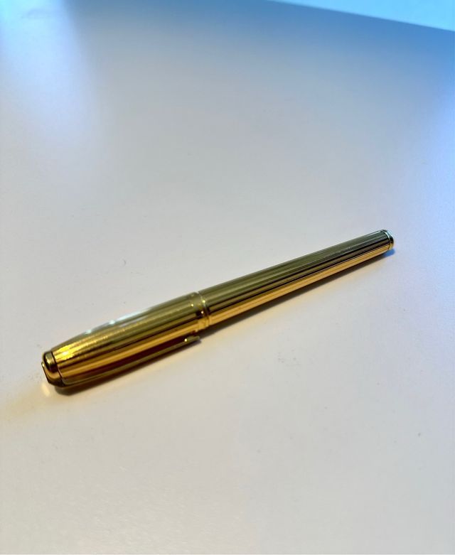 Boligrafo ST Dupont dorado