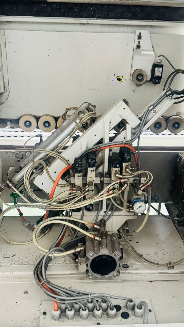 Encoladora cantos SCM Level 550