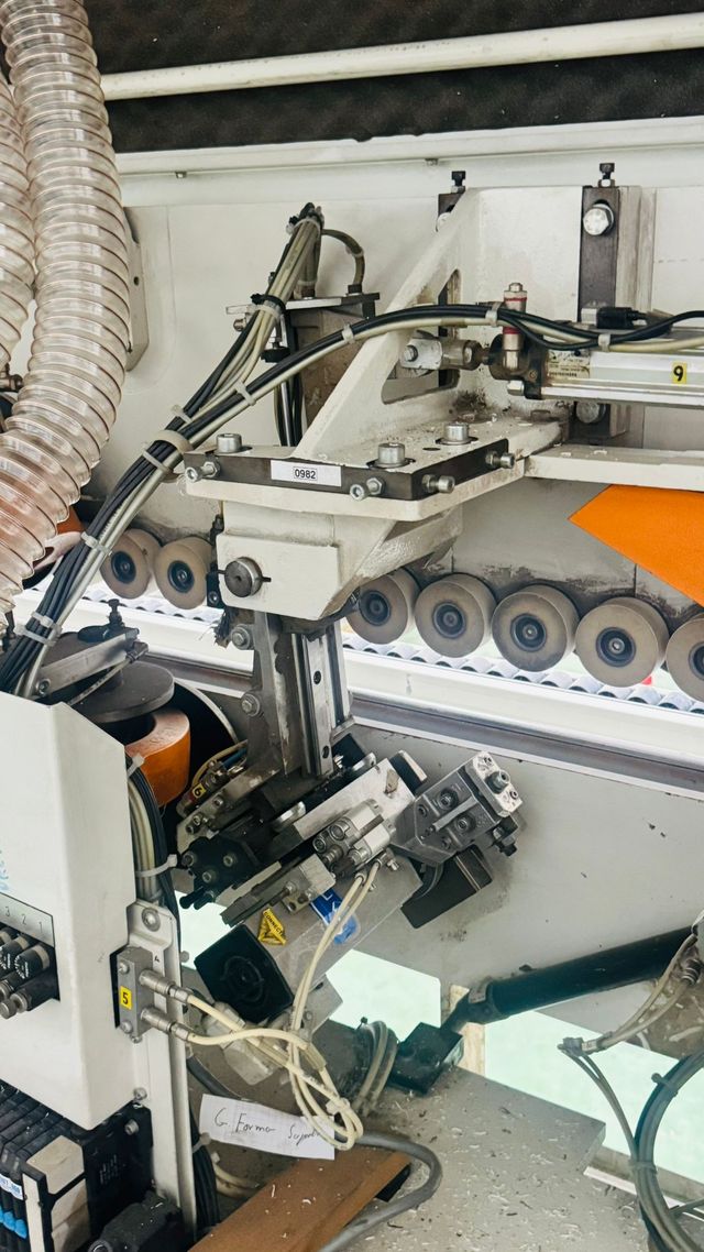 Encoladora cantos SCM Level 550