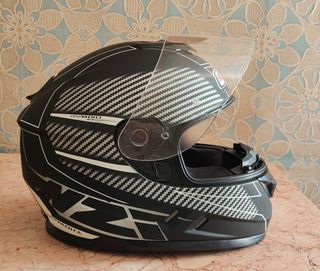 Casco moto NZI integral talla XL gafas solar