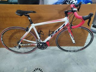 Bicicleta Carretera Carbono BH Speedrom 7.0