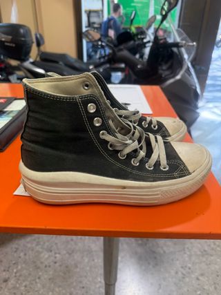 Converse Chuck Taylor negras plataforma