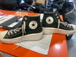 Converse Chuck Taylor negras plataforma