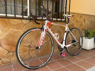 Bicicleta carretera CUBE AGREE