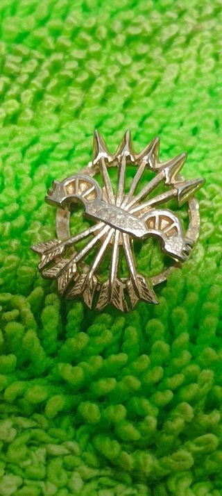 Pin Falange: Broche Flechas