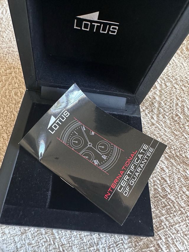 Caja reloj Lotus - estuche