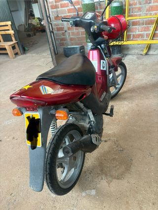 Moto Suzuki 49cc usada