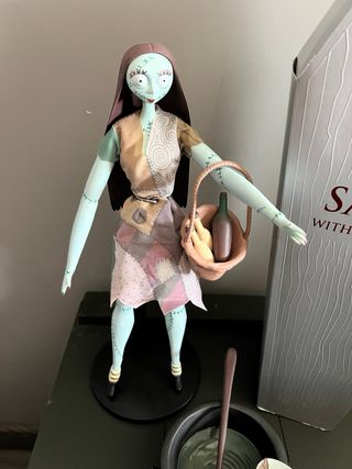 Figura Sally With Cauldron Disney 