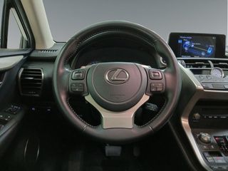 Lexus NX 2.5 300h Premium 2WD