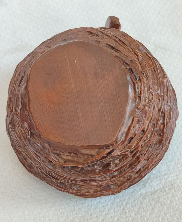 Okimono uccellino nido legno bosso periodo Showa