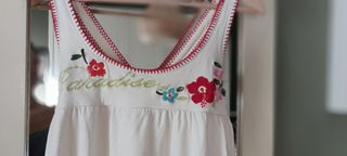 Blusa bordada vintage multicolor