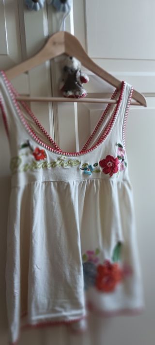 Blusa bordada vintage multicolor