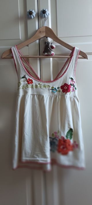 Blusa bordada vintage multicolor