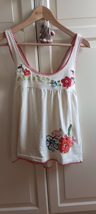 Blusa bordada vintage multicolor