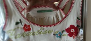 Blusa bordada vintage multicolor