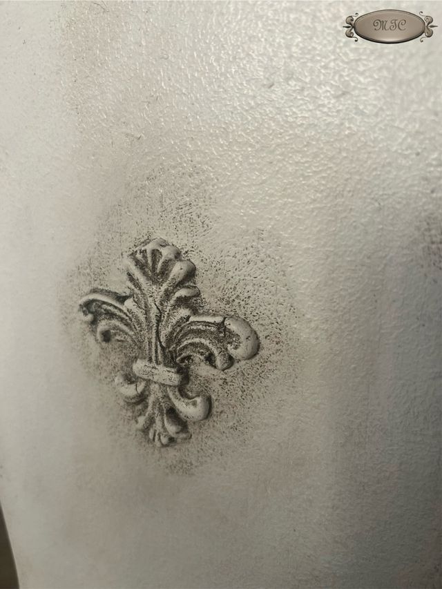 Portariviste shabby chic bianco in vimini e legno