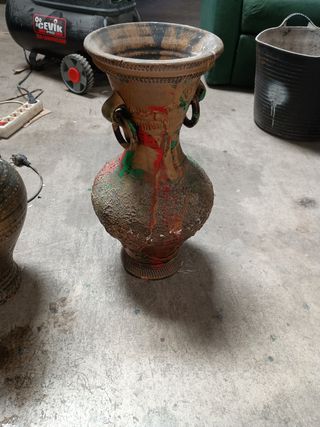 Jarrón antiguo de terracota