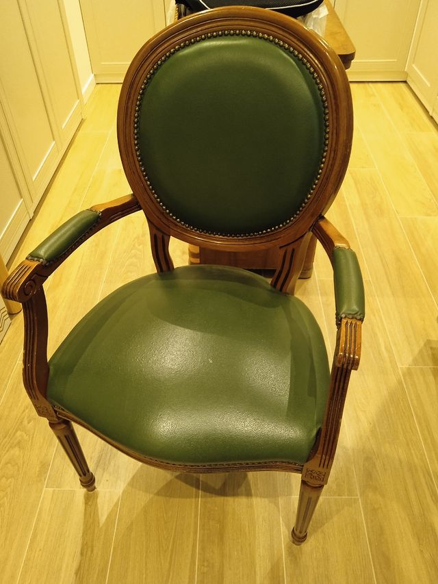 Silla y  escritorio vintage - madera y cuero