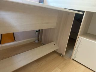 Cama alta de 90+ escritorio  No incluye el colchón