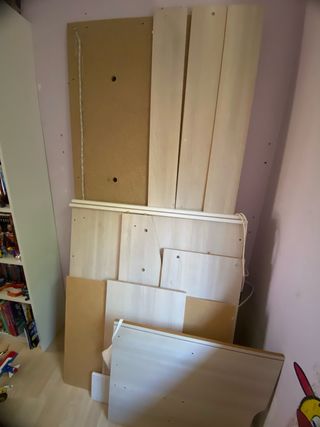 Cama alta de 90+ escritorio  No incluye el colchón