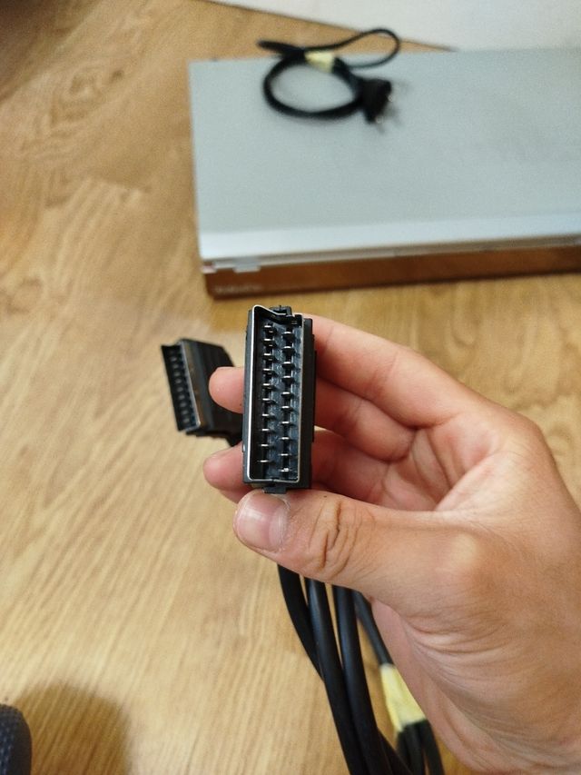 Reproductor DVD Technika