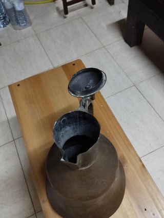 Jarra cobre antigua