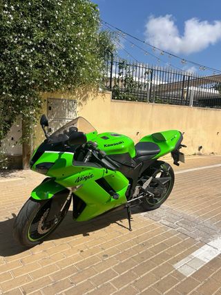 Kawasaki Ninja ZX6R 2007 a2
